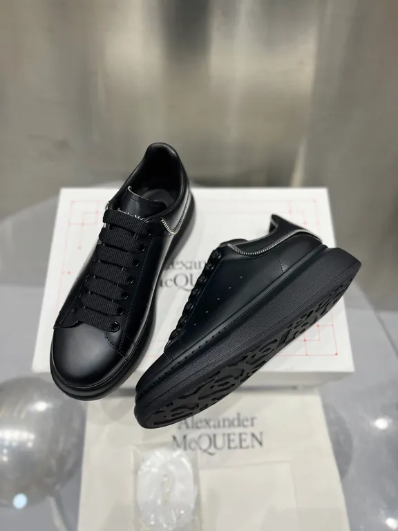 Alexander McQueen Shoe 